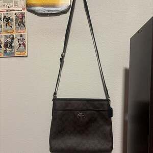 C O A C H Signature File Crossbody Bag